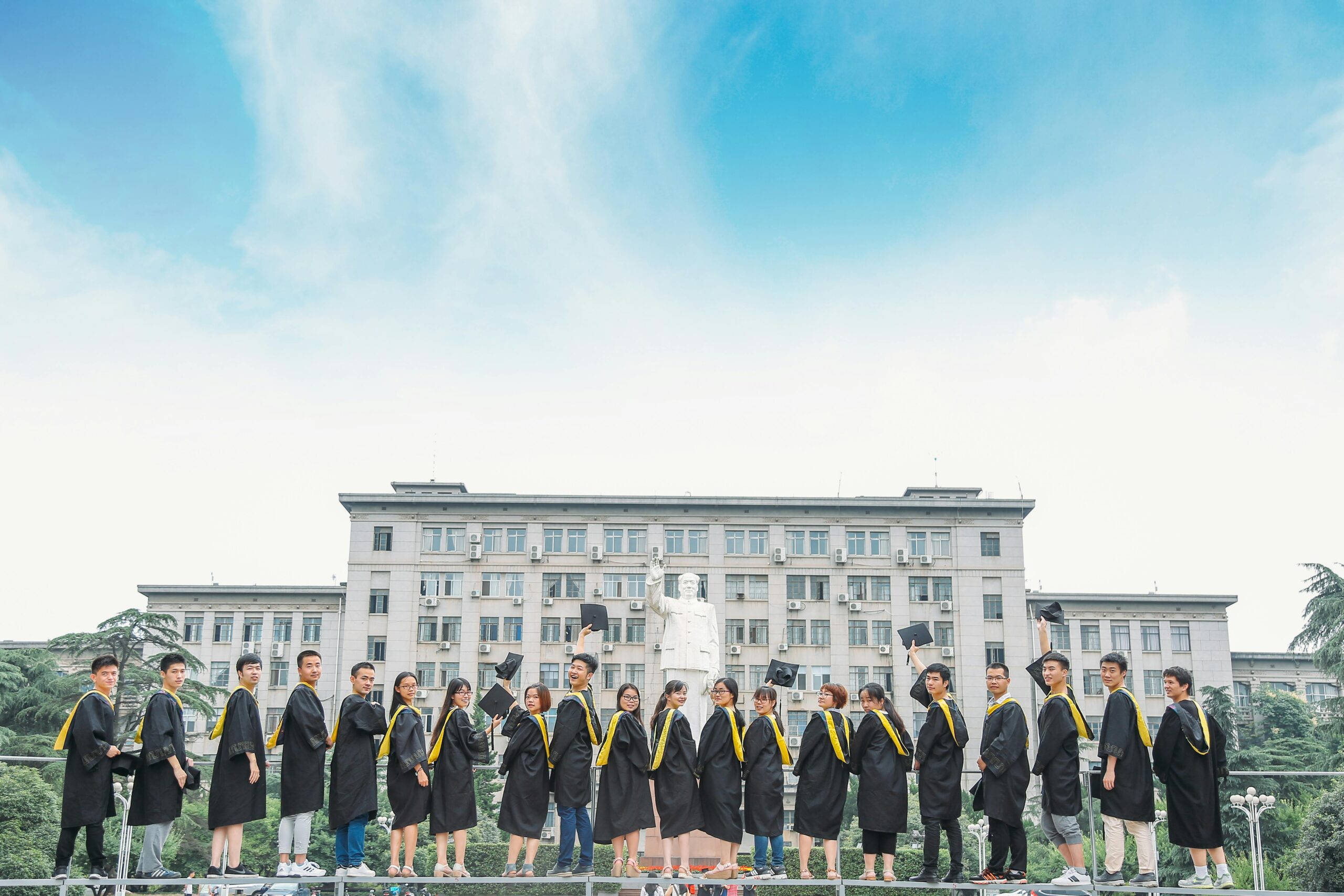 Ways of Choosing the Best University in China to Pursue Your MBBS Degree